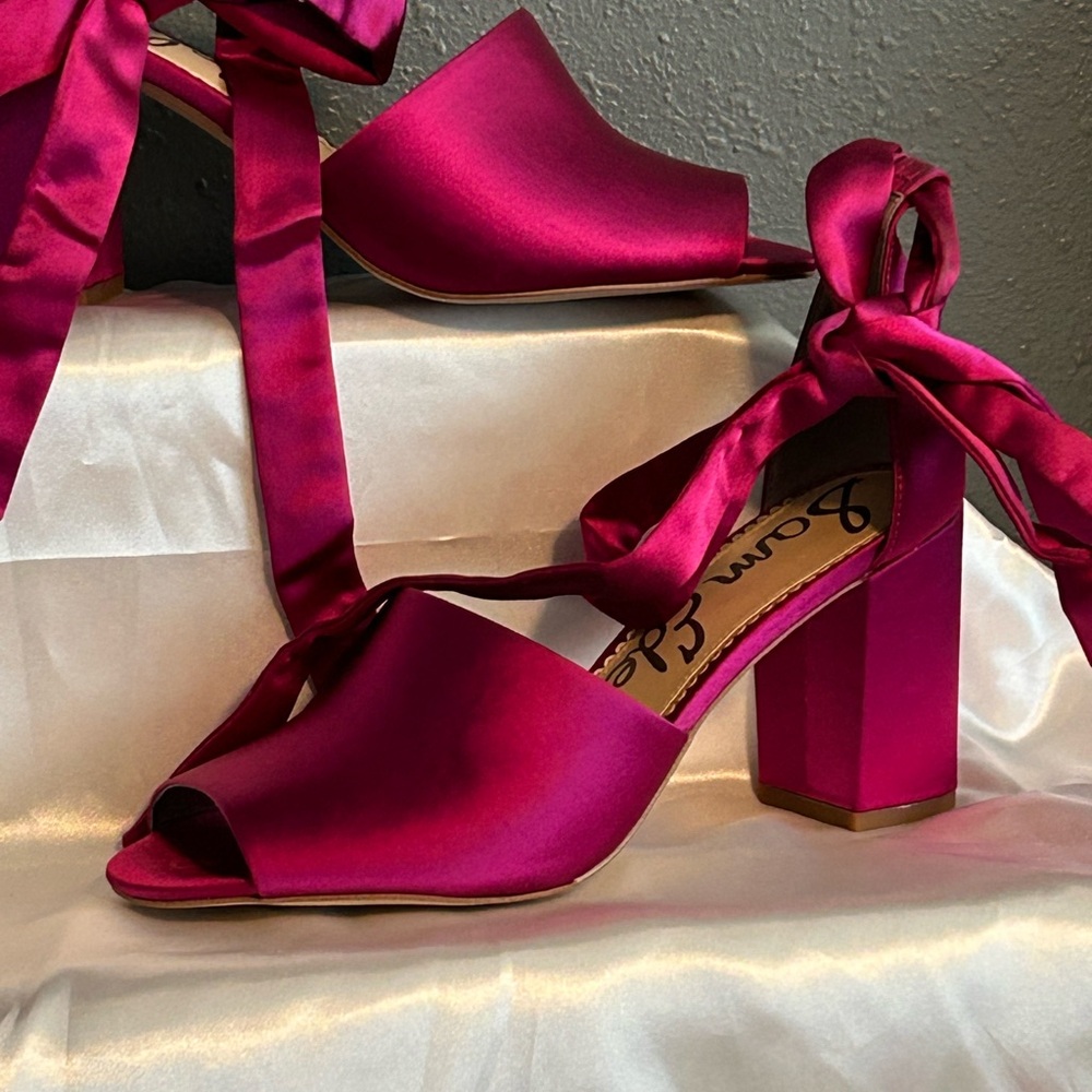 Sam Edelman Satin Peep-Toe Block Heel Sandals in Fuchsia - Picture 2 of 7